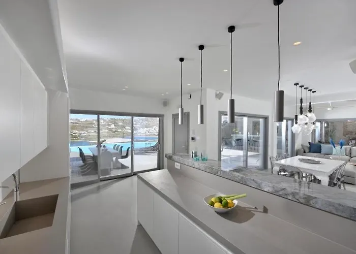 Luxury Mykonos In The Ornos Korfos וילה